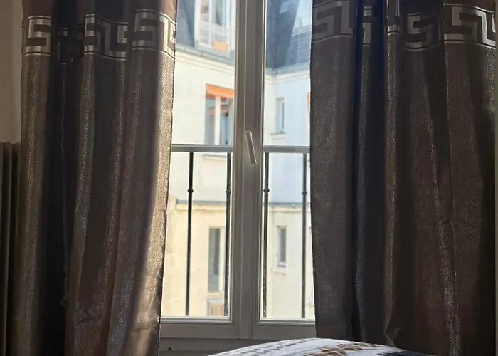 New Apprt 2 Tour Eiffel アパート パリ