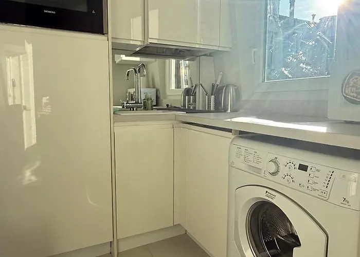 New Apprt 2 Tour Eiffel